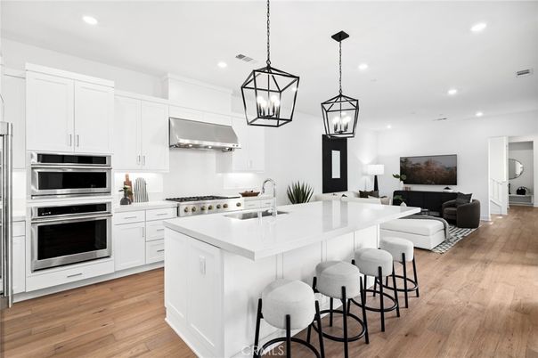 Interior, Kitchen, Living room, Pendant Lights, Recessed Lighting, Stainless Steel Appliances, Wood Texture Flooring