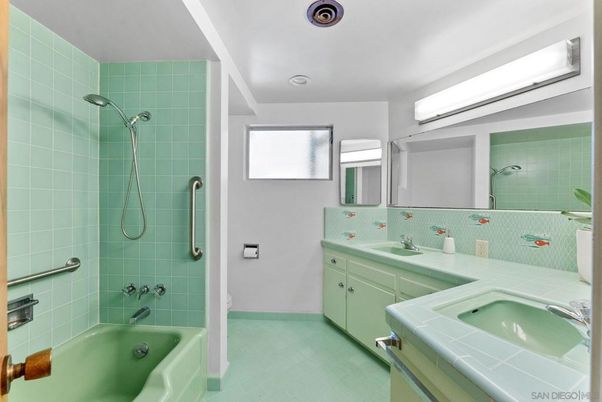 Bathroom, Interior, Recessed Lighting, Tile Countertops