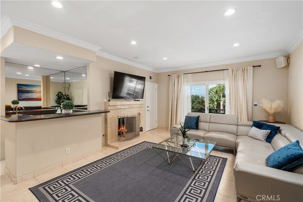 Fireplace, Interior, Living room, Recessed Lighting
