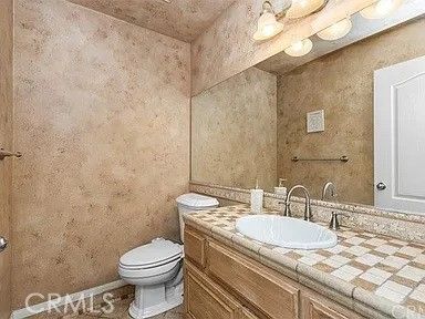 Bathroom, Interior, Tile Countertops