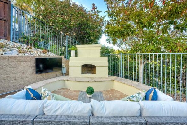 Exterior, Fireplace
