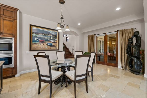 Dining room, Interior, Pendant Lights, Recessed Lighting