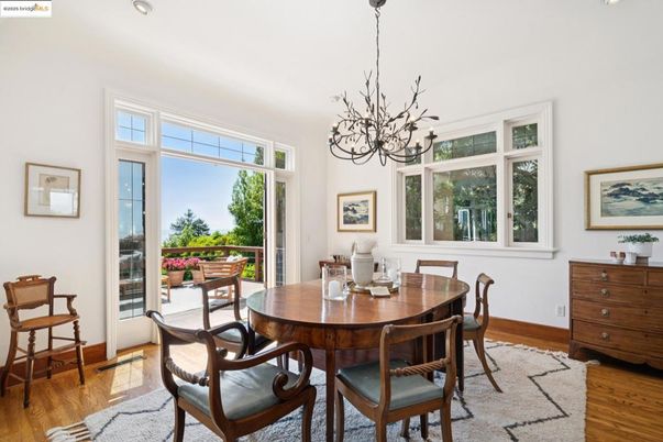 Chandelier, Dining room, Interior, Recessed Lighting, Wood Texture Flooring