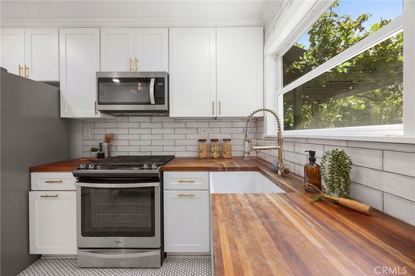 Interior, Kitchen, Stainless Steel Appliances