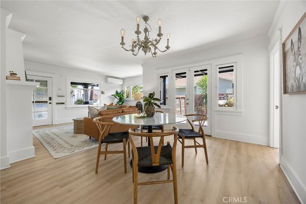 Chandelier, Dining room, Interior, Living room, Wood Texture Flooring