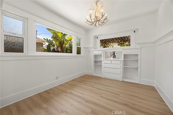 Chandelier, Empty room, Interior, Wood Texture Flooring