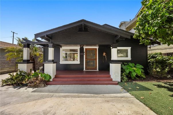 Exterior, Facade, American Craftsman