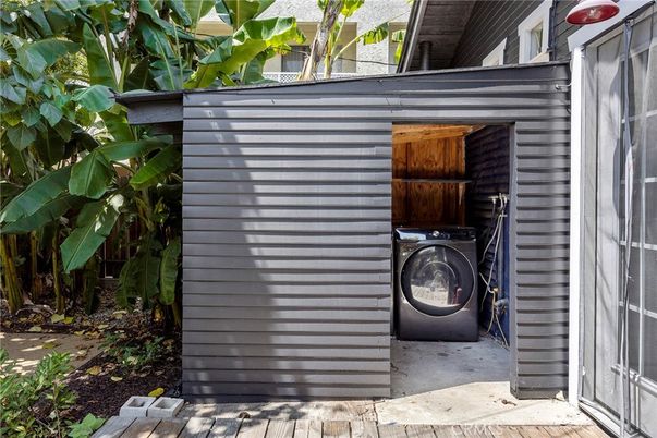 Exterior, Washer