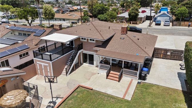 Exterior, Drone