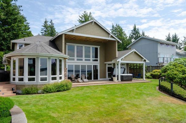 Backyard, Exterior, Facade, American Craftsman