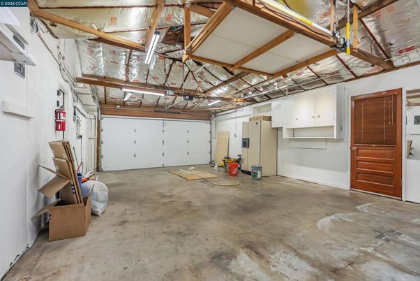 Garage, Interior