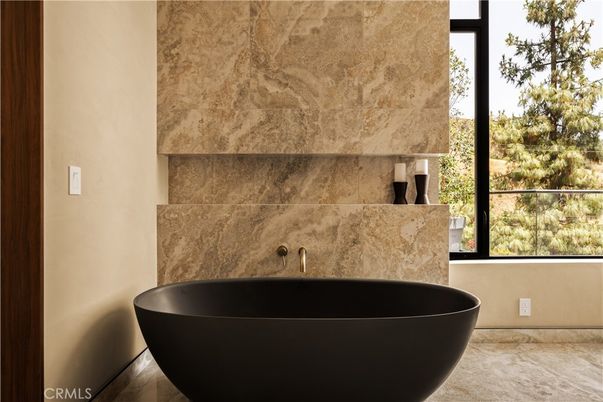 Bathroom, Free Standing Baths, Interior