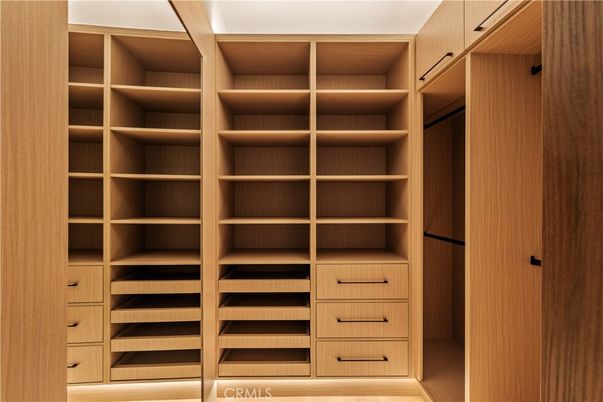 Interior, Walk-in Closets