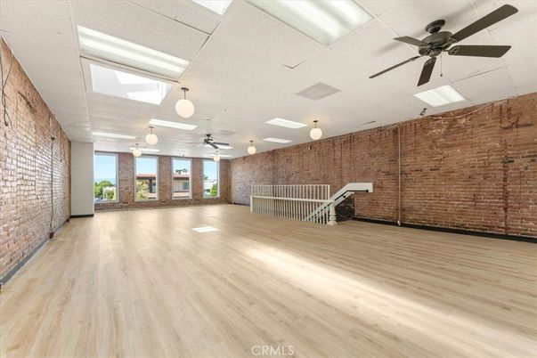 Interior, Pendant Lights, Stone Walls, Wood Texture Flooring