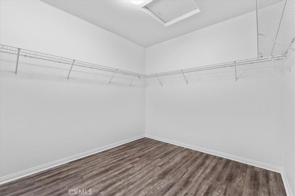 Interior, Walk-in Closets, Wood Texture Flooring