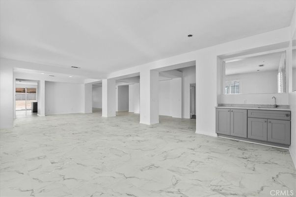 Empty room, Interior, Marble, Recessed Lighting