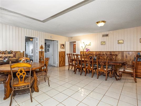 Dining room, Interior