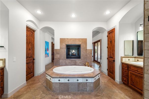 Bathroom, Fireplace, Interior, Recessed Lighting