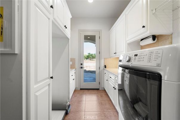 Interior, Recessed Lighting, Washer