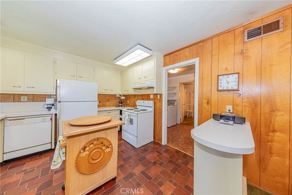 Interior, Kitchen, Washer, Wooden Walls
