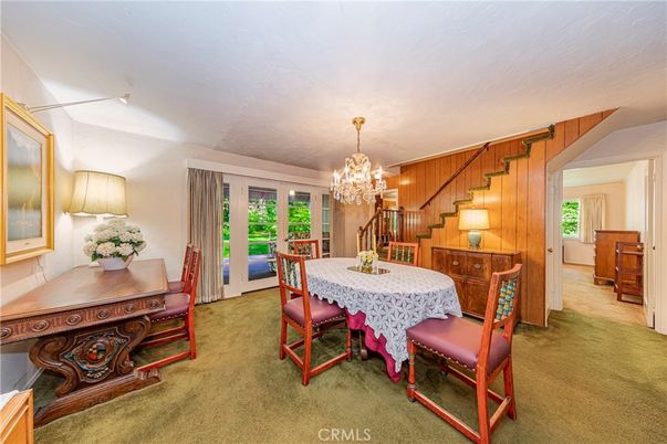 Chandelier, Dining room, Interior
