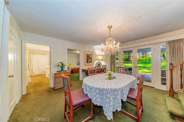 Chandelier, Dining room, Interior