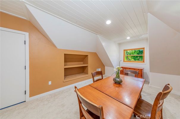 Dining room, Interior, Recessed Lighting