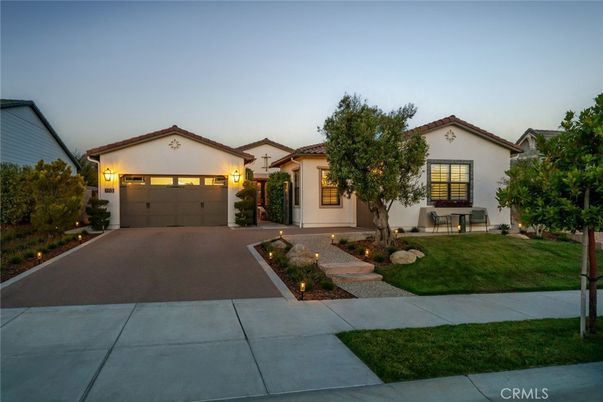 Attached, Exterior, Facade, Spanish Mediterranean