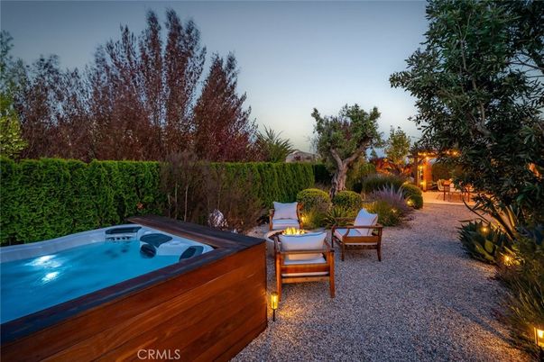 Backyard, Exterior, Hot Tub