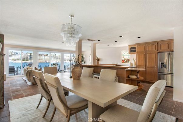 Chandelier, Dining room, Interior, Kitchen, Recessed Lighting, Water