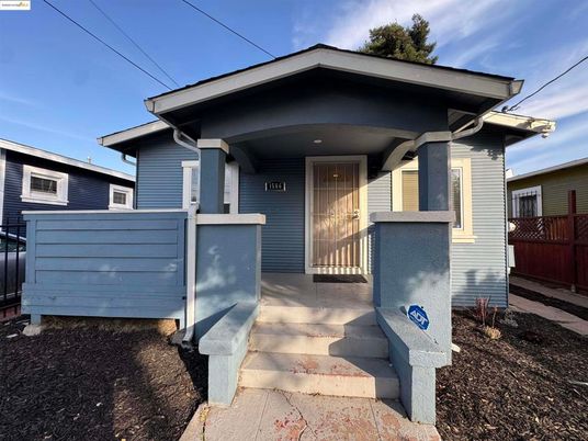 Exterior, Facade, None
