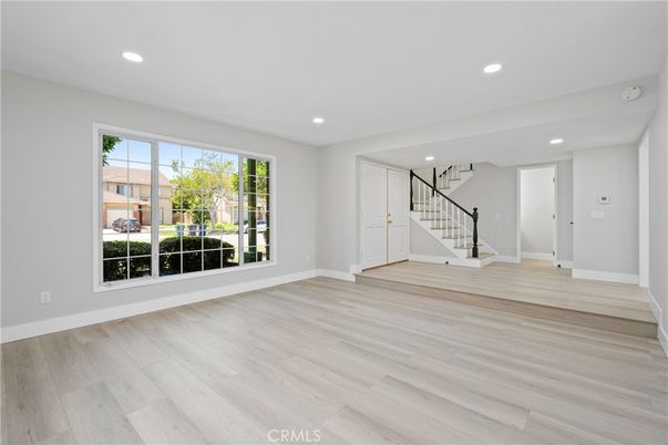 Empty room, Interior, Recessed Lighting, Wood Texture Flooring