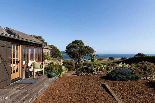 Backyard, Exterior, Water