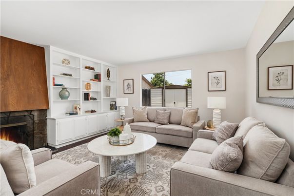Fireplace, Interior, Living room