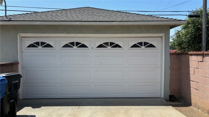 Detached Garage, Exterior