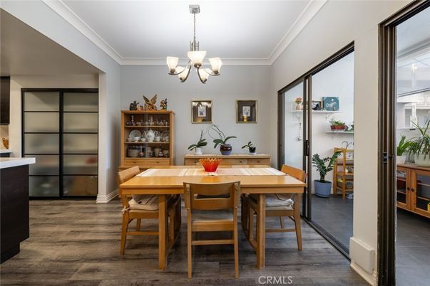 Chandelier, Dining room, Interior, Wood Texture Flooring