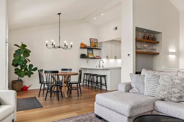 Chandelier, Dining room, Interior, Recessed Lighting, Wood Texture Flooring