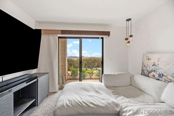 Bedroom, Interior, Pendant Lights