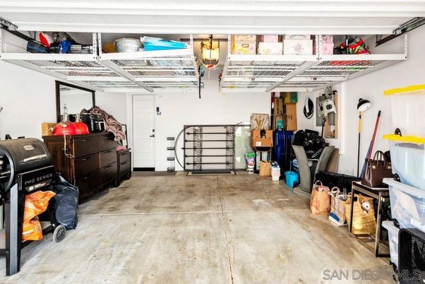 Garage, Interior
