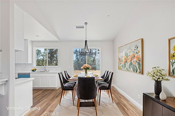Dining room, Interior, Kitchen, Pendant Lights, Recessed Lighting, Wood Texture Flooring