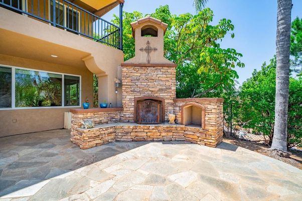 Exterior, Fireplace
