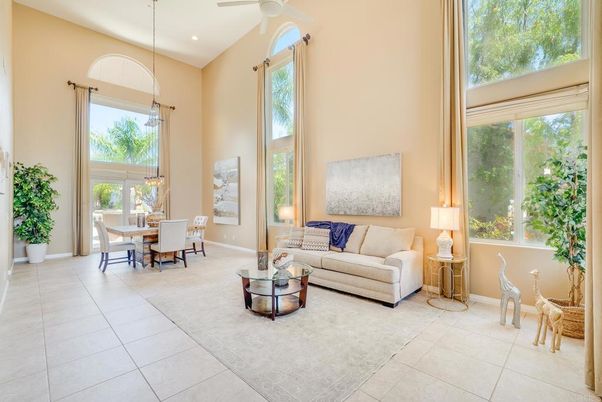 Dining room, Interior, Living room, Pendant Lights, Recessed Lighting