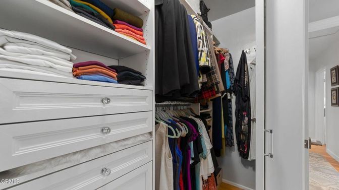 Interior, Walk-in Closets