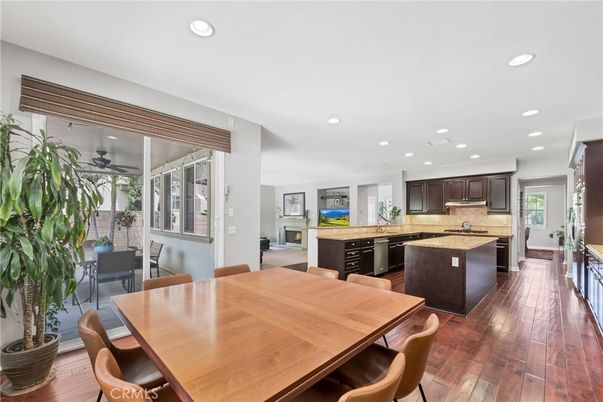 Dining room, Interior, Kitchen, Recessed Lighting, Wood Texture Flooring
