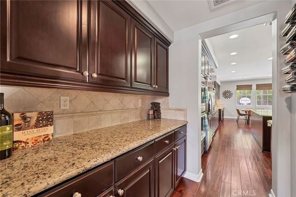 Dining room, Interior, Kitchen, Recessed Lighting, Wood Texture Flooring