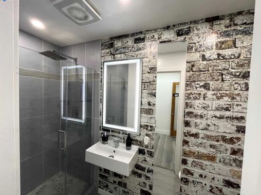 Bathroom, Interior, Recessed Lighting, Stone Walls