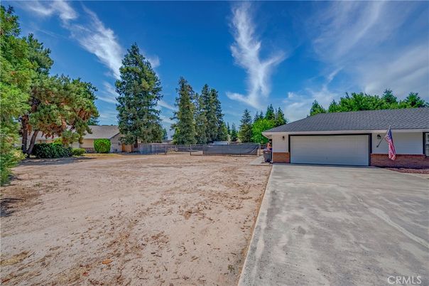 Backyard, Detached Garage, Exterior