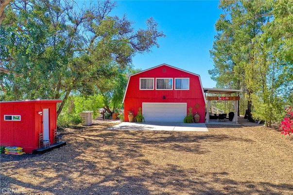 Backyard, Detached Garage, Exterior