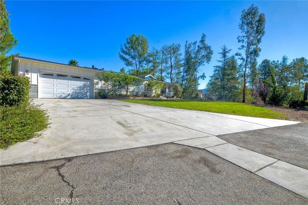 Backyard, Detached Garage, Exterior
