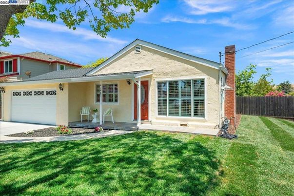 Attached, Backyard, Exterior, Facade, Ranch